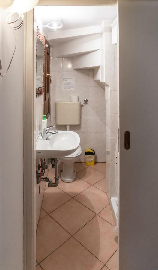In The Heart Of Biennale Ac Wi-Fi Apartment Venesia Bagian luar foto
